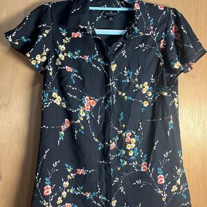 Floral Black Short Sleeve Women's Top Size Small